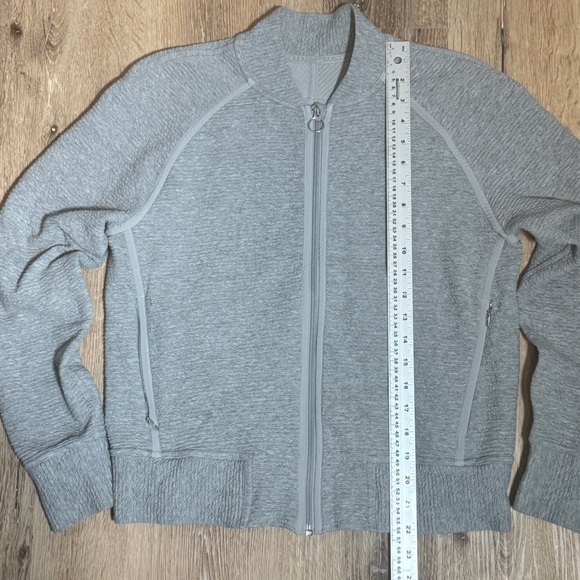 Lululemon On Repeat Bomber Jacket Grey Size 8 Cotton Blend W4AY4S - Picture 7 of 9